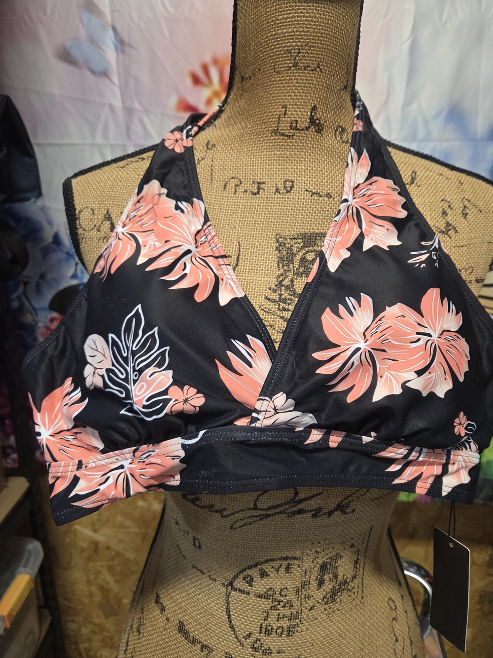 🍍Halter Bikini Top in Black with Coral Flowers